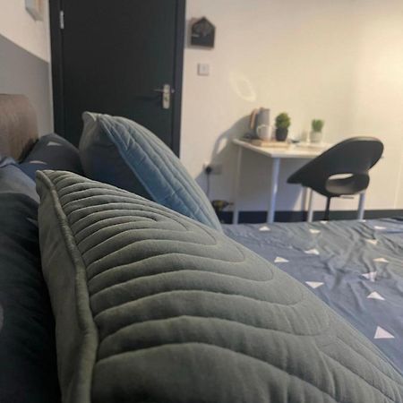 סוואנסי Elegant Studio1 Netflix Bathroom Close To Beach מראה חיצוני תמונה