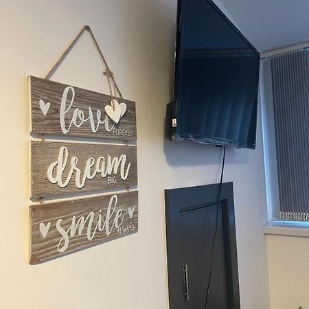 סוואנסי Elegant Studio1 Netflix Bathroom Close To Beach מראה חיצוני תמונה