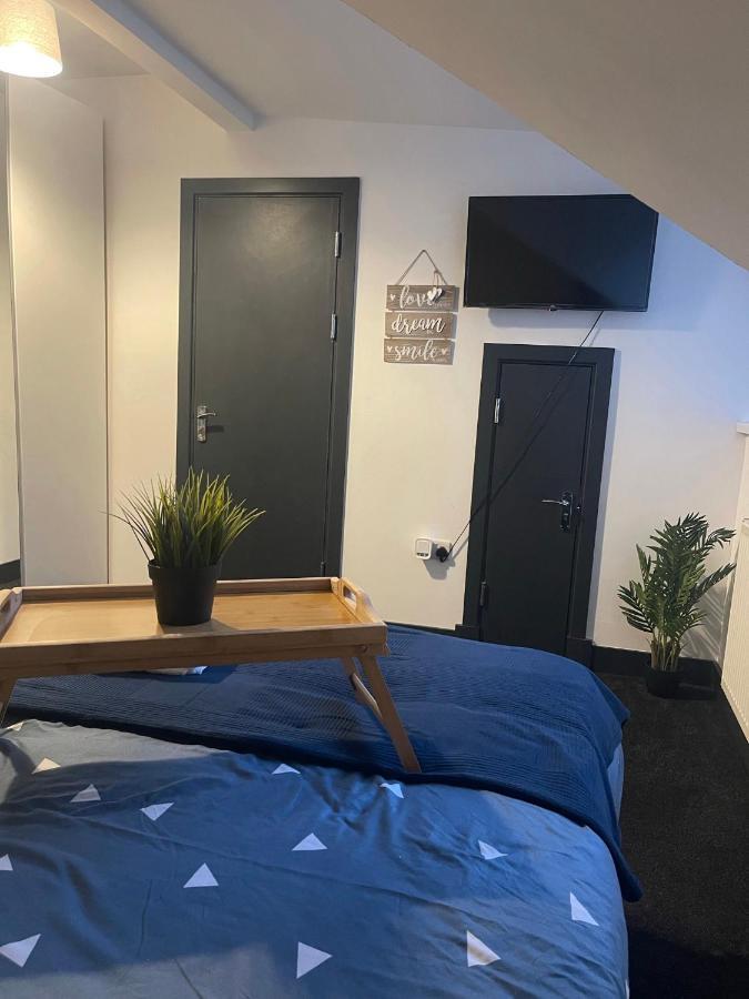 סוואנסי Elegant Studio1 Netflix Bathroom Close To Beach מראה חיצוני תמונה